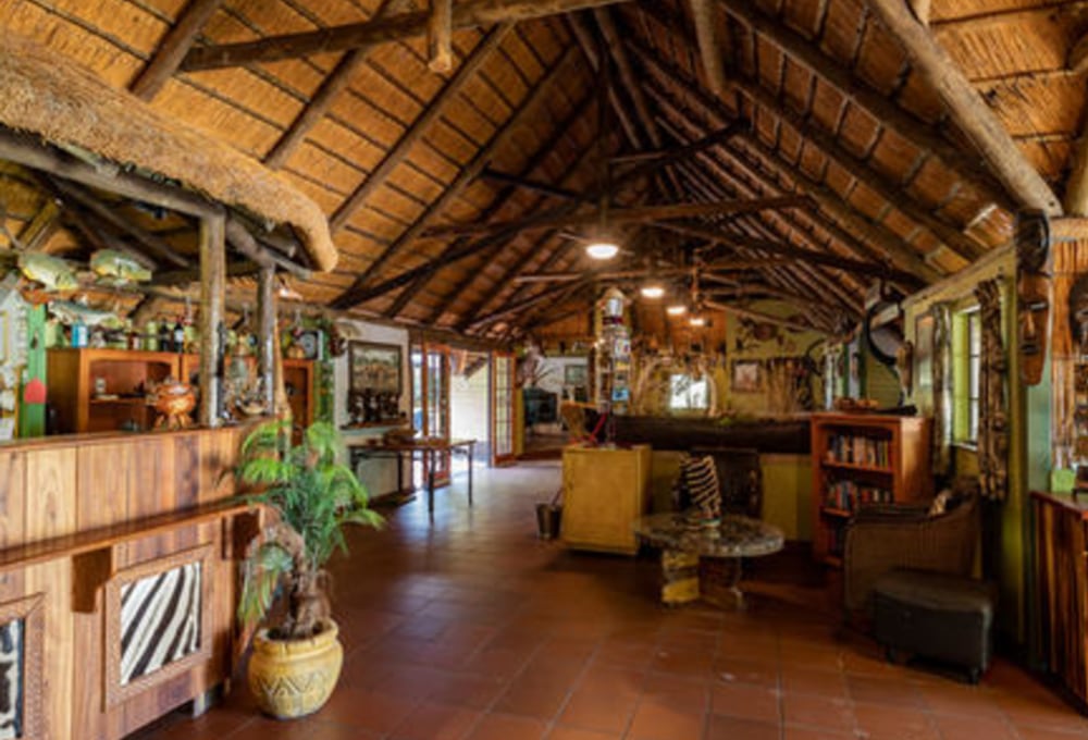 Mahangu Safari Lodge